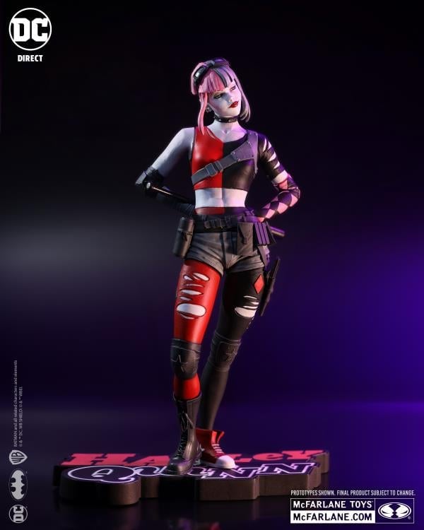 DC Comics Red, White & Black Harley Quinn (Simone Di Meo) 1/10 ScaleLimited Edition Statue Gallery Image 3