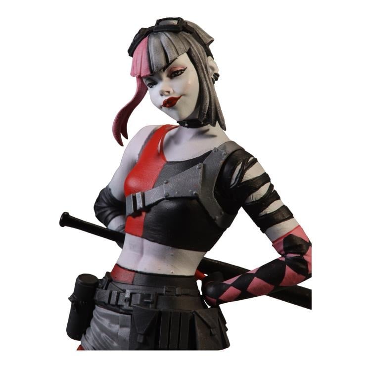DC Comics Red, White & Black Harley Quinn (Simone Di Meo) 1/10 ScaleLimited Edition Statue Gallery Image 11