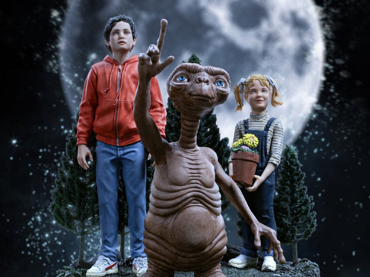 E.T. the Extra-Terrestrial E.T., Elliot, and Gertie 1/10 Deluxe