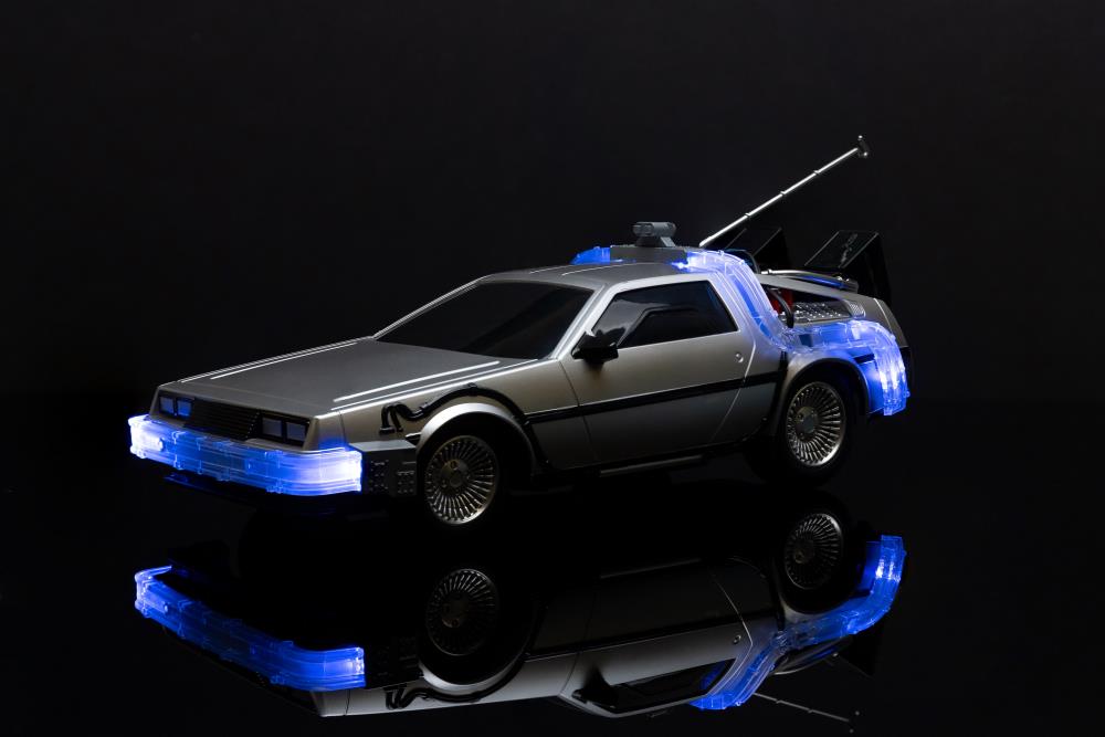 Back to the Future Hollywood Rides DeLorean Time Machine 1/16 Scale R/C Vehicle Gallery Image 19