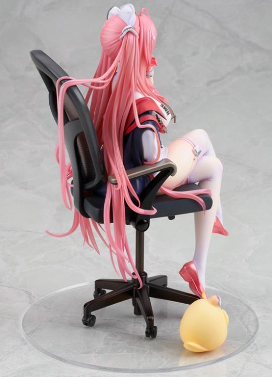 Azur Lane Perseus (Nursery Unfamiliar Duties Ver.) 1/7 Scale Figure Gallery Image 7