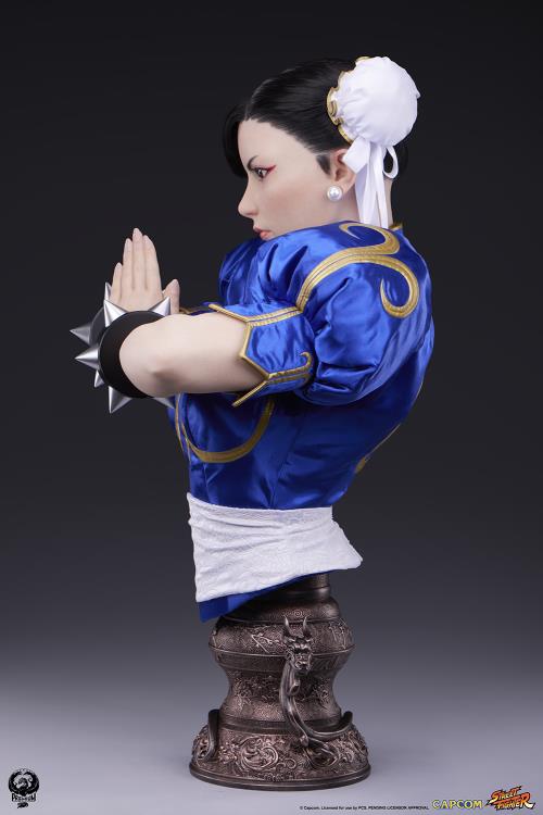 Street Fighter Chun-Li Life-Size Bust Gallery Image 5