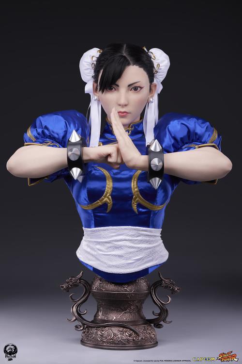 Street Fighter Chun-Li Life-Size Bust Gallery Image 3