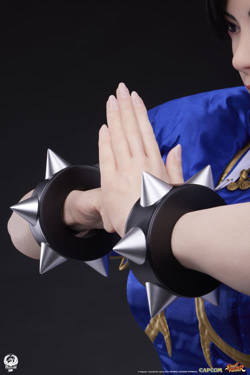 Street Fighter Chun-Li Life-Size Bust Gallery Image 15