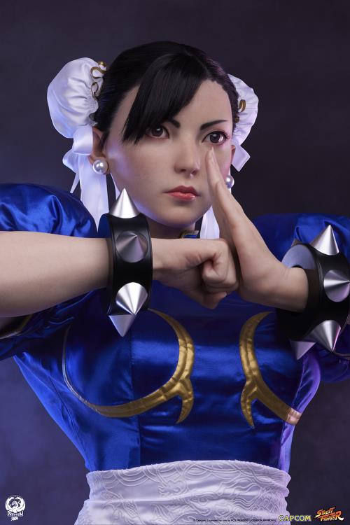 Street Fighter Chun-Li Life-Size Bust Gallery Image 24