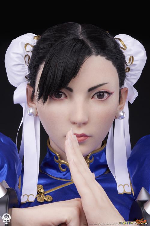 Street Fighter Chun-Li Life-Size Bust Gallery Image 11