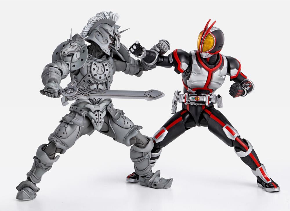 Kamen Rider 555 S.H.Figuarts -Shinkocchou Seihou- Horse Orphnoch