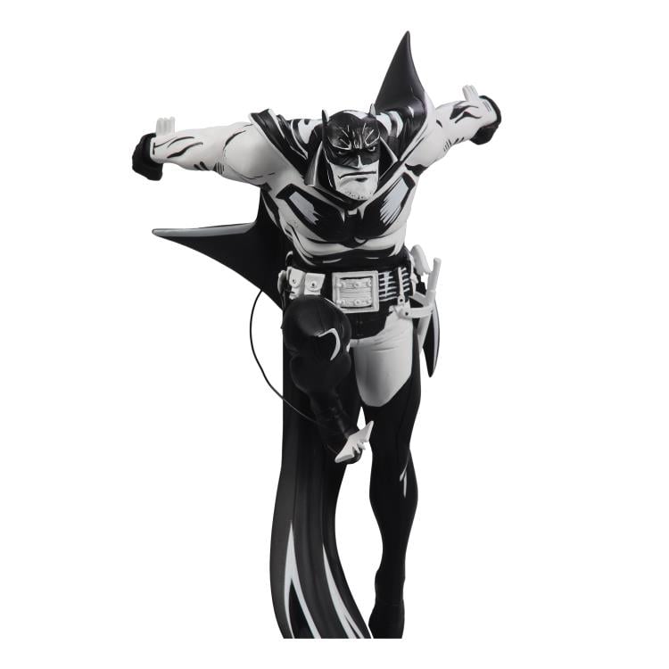 Batman: White Knight Batman Black & White Batman (Sean Murphy Sketch Edition) 1/10 Scale Limited Edition Statue Gallery Image 15