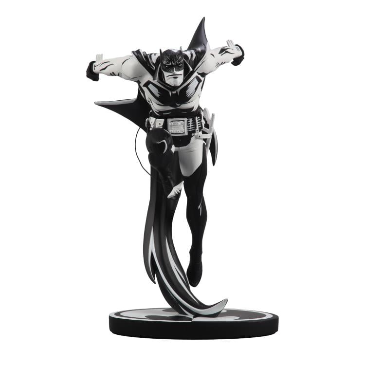 Batman: White Knight Batman Black & White Batman (Sean Murphy Sketch Edition) 1/10 Scale Limited Edition Statue Gallery Image 8