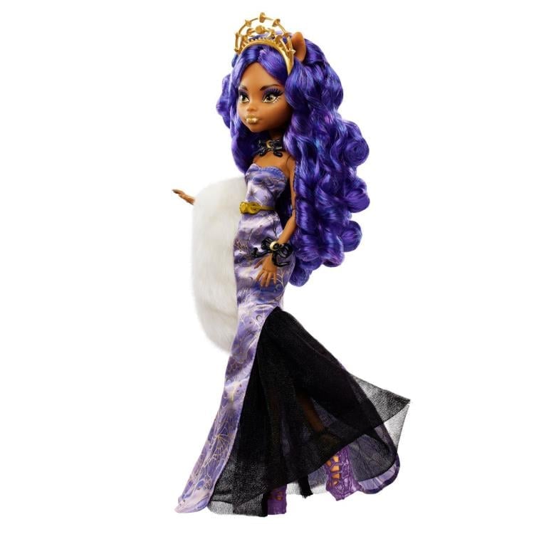 Monster High Howliday Winter Edition Clawdeen Wolf Doll Gallery Image 4
