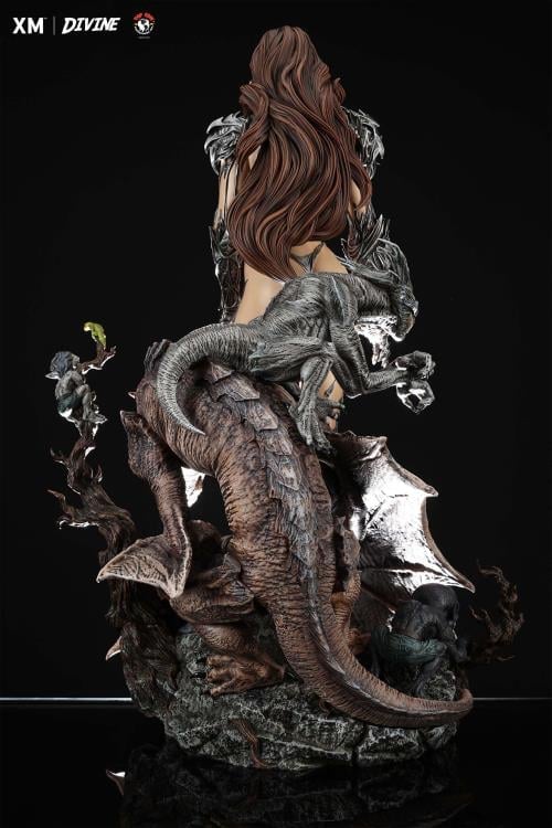 Witchblade (2023 Edition) 1/4 Scale Limited Edition Statue Gallery Image 4