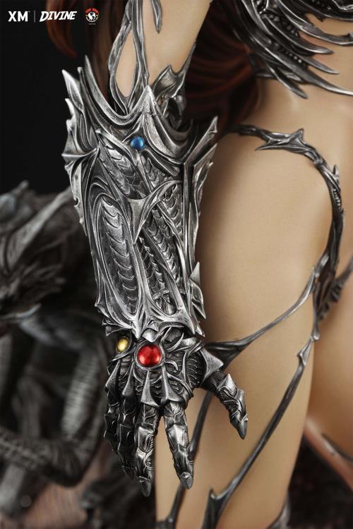 Witchblade (2023 Edition) 1/4 Scale Limited Edition Statue Gallery Image 17