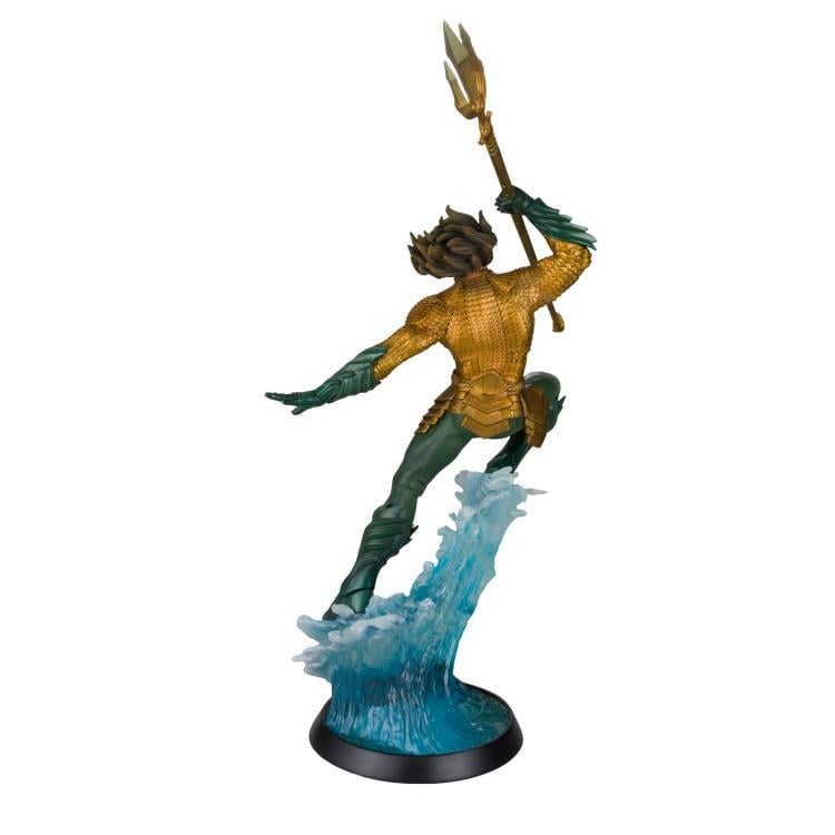 Aquaman and the Lost Kingdom Aquaman 12" Statue Gallery Image 5