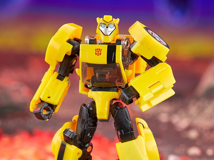 Transformers: Legacy United Deluxe Animated Universe Bumblebee Gallery Image 1
