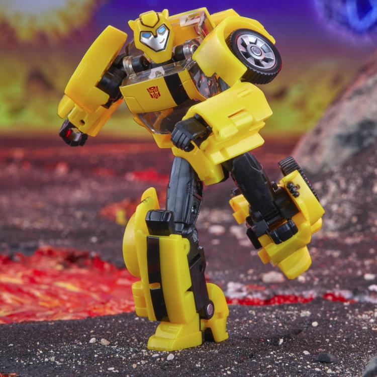 Transformers: Legacy United Deluxe Animated Universe Bumblebee Gallery Image 8