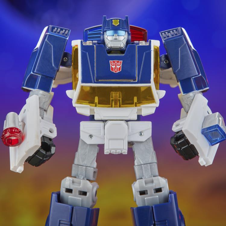 Transformers: Legacy United Deluxe Rescue Bots Universe Autobot Chase Gallery Image 8