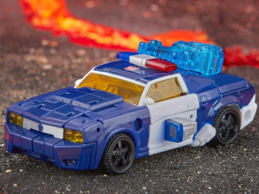 Transformers: Legacy United Deluxe Rescue Bots Universe Autobot Chase Gallery Image 12