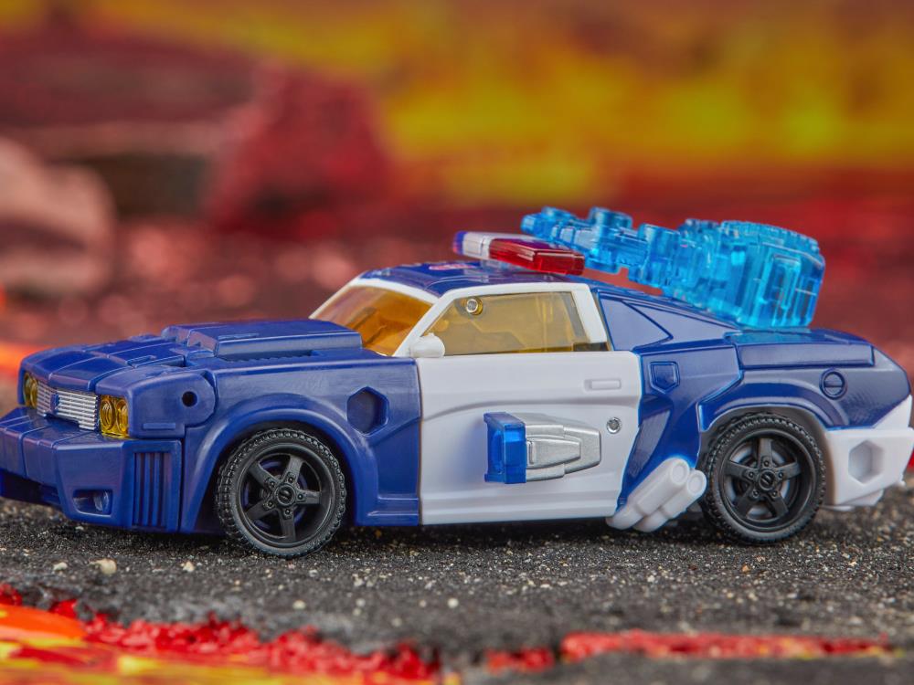 Transformers: Legacy United Deluxe Rescue Bots Universe Autobot Chase Gallery Image 11