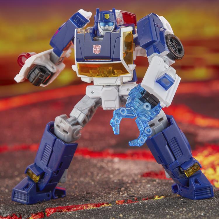 Transformers: Legacy United Deluxe Rescue Bots Universe Autobot Chase Gallery Image 6