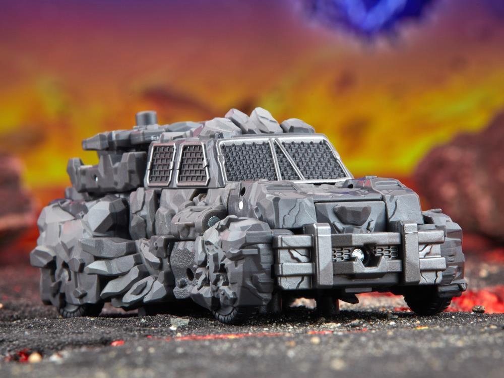 Transformers: Legacy United Deluxe Infernac Universe Magneous Gallery Image 9
