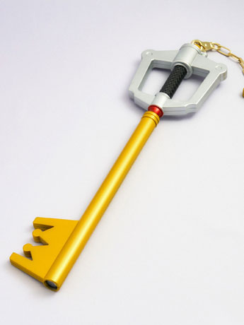 Kingdom Hearts Kingdom Key Dark Side Light-Up Keyblade Gallery Image 2