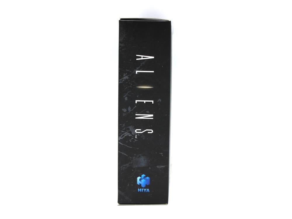 Aliens 35th Anniversary Alien Warriors (Battle Damaged) 1:18 Scale Exclusive Figure Set Gallery Image 4