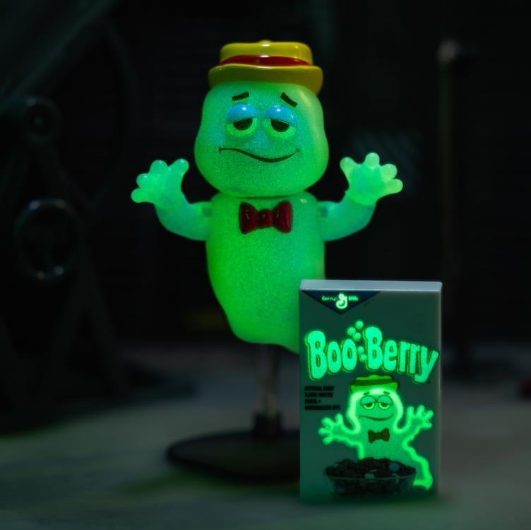General Mills Boo Berry (Glow-in-the-Dark) Action Figure Gallery Image 8