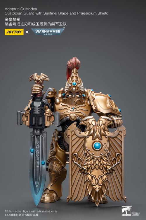 Warhammer 40K Adeptus Custodes Custodian Guard with Sentinel Blade and Praesidium Shield 1/18 Scale Action Figure Gallery Image 3