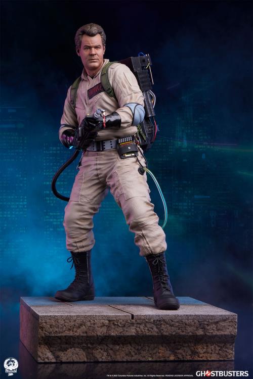 Ghostbusters Ray (Deluxe Ver.) 1/4 Scale Limited Edition Statue Gallery Image 5