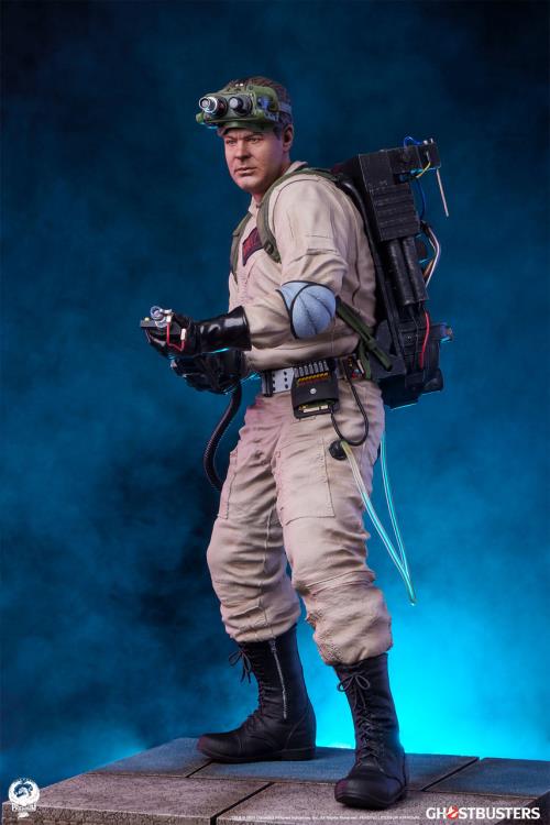 Ghostbusters Ray (Deluxe Ver.) 1/4 Scale Limited Edition Statue Gallery Image 11