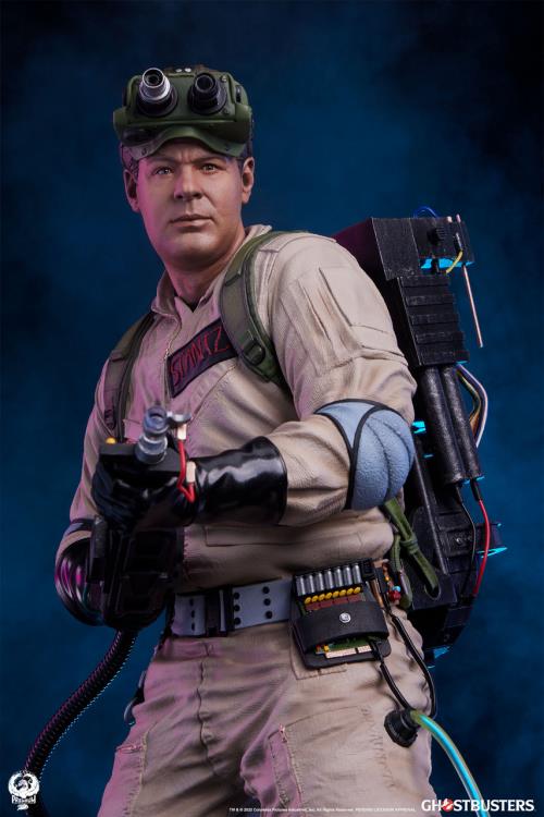 Ghostbusters Ray (Deluxe Ver.) 1/4 Scale Limited Edition Statue Gallery Image 9