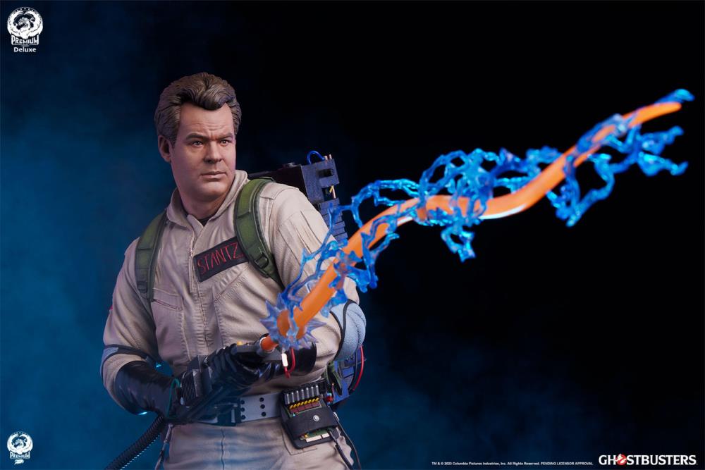 Ghostbusters Ray (Deluxe Ver.) 1/4 Scale Limited Edition Statue Gallery Image 4