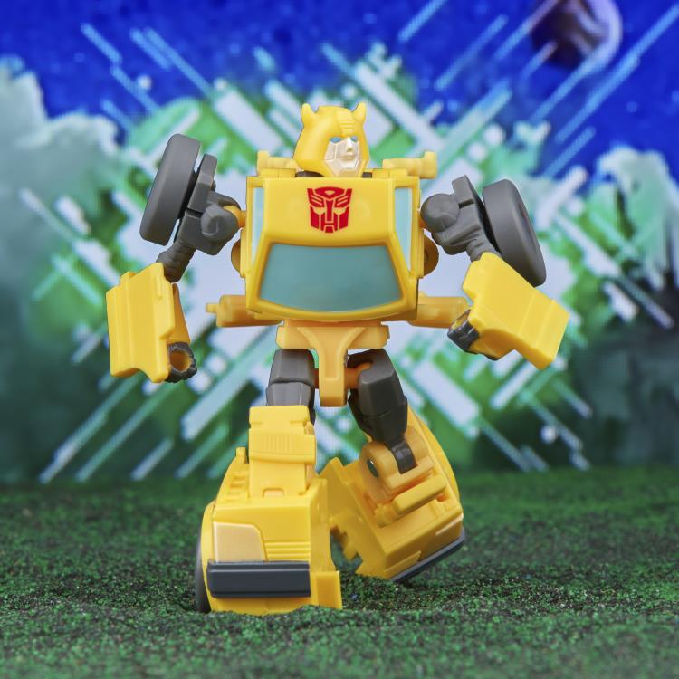 Transformers: Legacy Evolution Core Optimus Prime & Bumblebee Exclusive Two-Pack Gallery Image 8