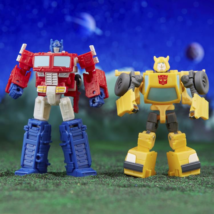 Transformers: Legacy Evolution Core Optimus Prime & Bumblebee Exclusive Two-Pack Gallery Image 9