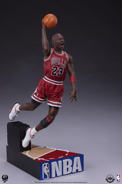Michael Jordan 1/4 Scale Statue Gallery Image 9