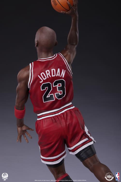 Michael Jordan 1/4 Scale Statue Gallery Image 16