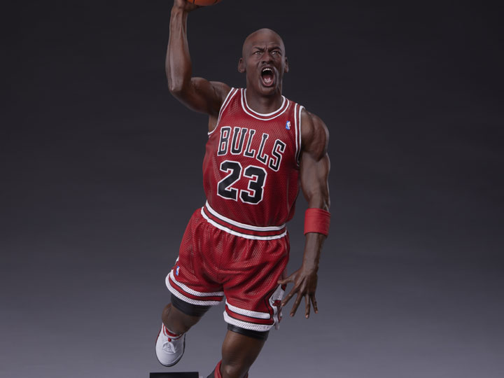 Michael Jordan 1/4 Scale Statue Gallery Image 1
