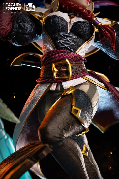 League of Legends The Bounty Hunter Miss Fortune 1/4 Scale Limited Edition Statue Gallery Image 11