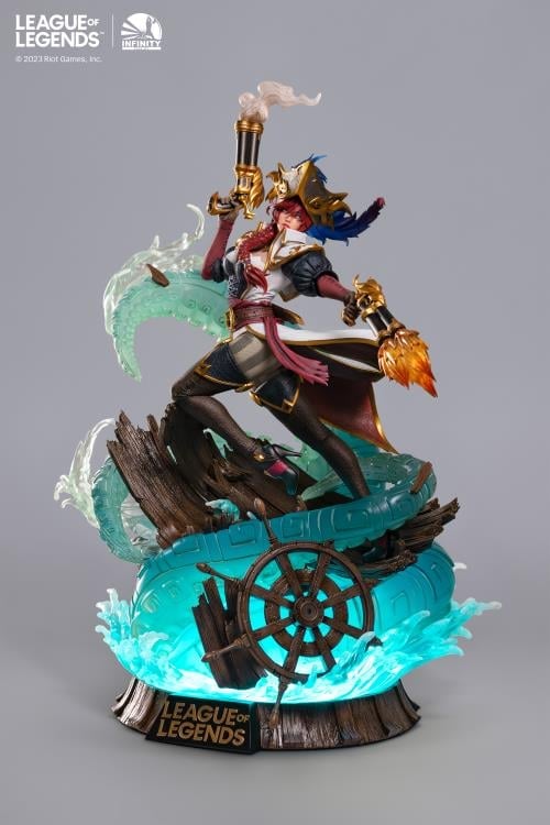 League of Legends The Bounty Hunter Miss Fortune 1/4 Scale Limited Edition Statue Gallery Image 24