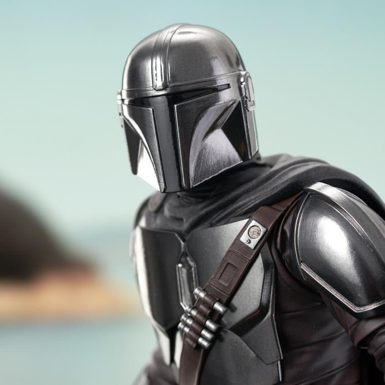 The Mandalorian Milestones Din Djarin 1/6 Scale Limited Edition Statue Gallery Image 9