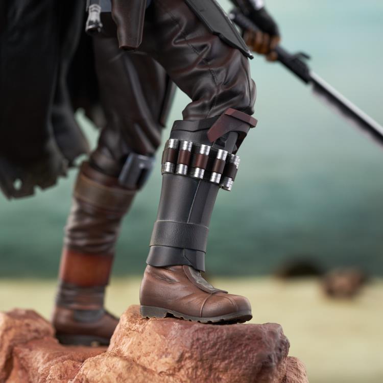The Mandalorian Milestones Din Djarin 1/6 Scale Limited Edition Statue Gallery Image 13