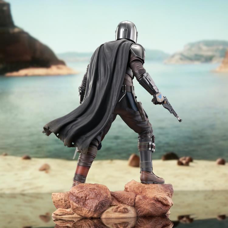 The Mandalorian Milestones Din Djarin 1/6 Scale Limited Edition Statue Gallery Image 6