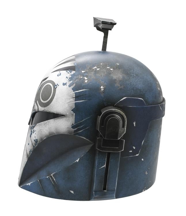 The Mandalorian Bo-Katan 1:1 Scale Limited Edition Replica Helmet Gallery Image 4