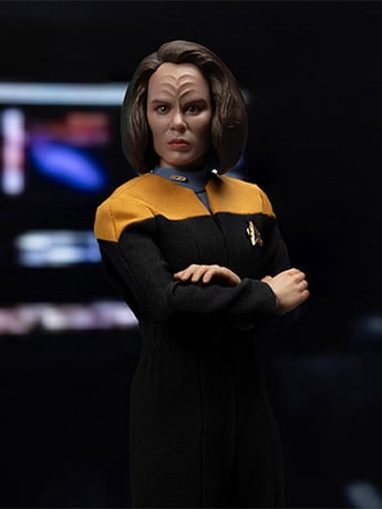 Star Trek: Voyager Lieutenant B’Elanna Torres 1/6 Scale Figure Gallery Image 2