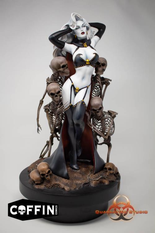 Lady Death Reaper (Premium Edition) 1/6 Scale Statue Gallery Image 4