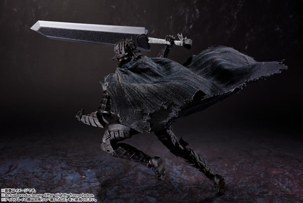 Berserk S.H.Figuarts Guts (Berserker Armor -Heat of Passion-) Action Figure Gallery Image 15