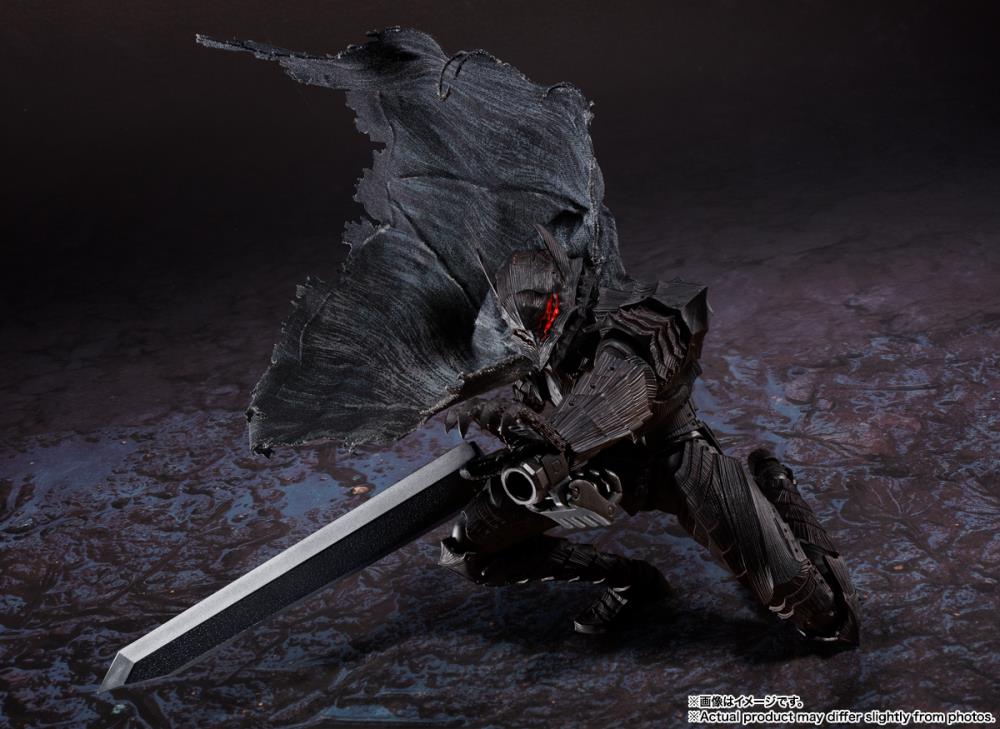 Berserk S.H.Figuarts Guts (Berserker Armor -Heat of Passion-) Action Figure Gallery Image 5