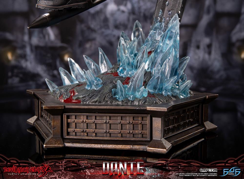 Devil May Cry 3 Dante Limited Edition Statue
