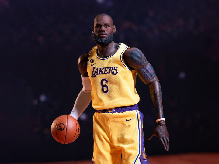 NBA Real Masterpiece LeBron James (38,388 Points) 1/6 Scale Figure