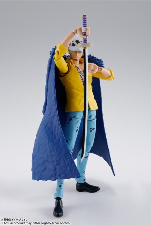 One Piece S.H.Figuarts Trafalgar Law (The Raid on Onigashima) Action Figure Gallery Image 11